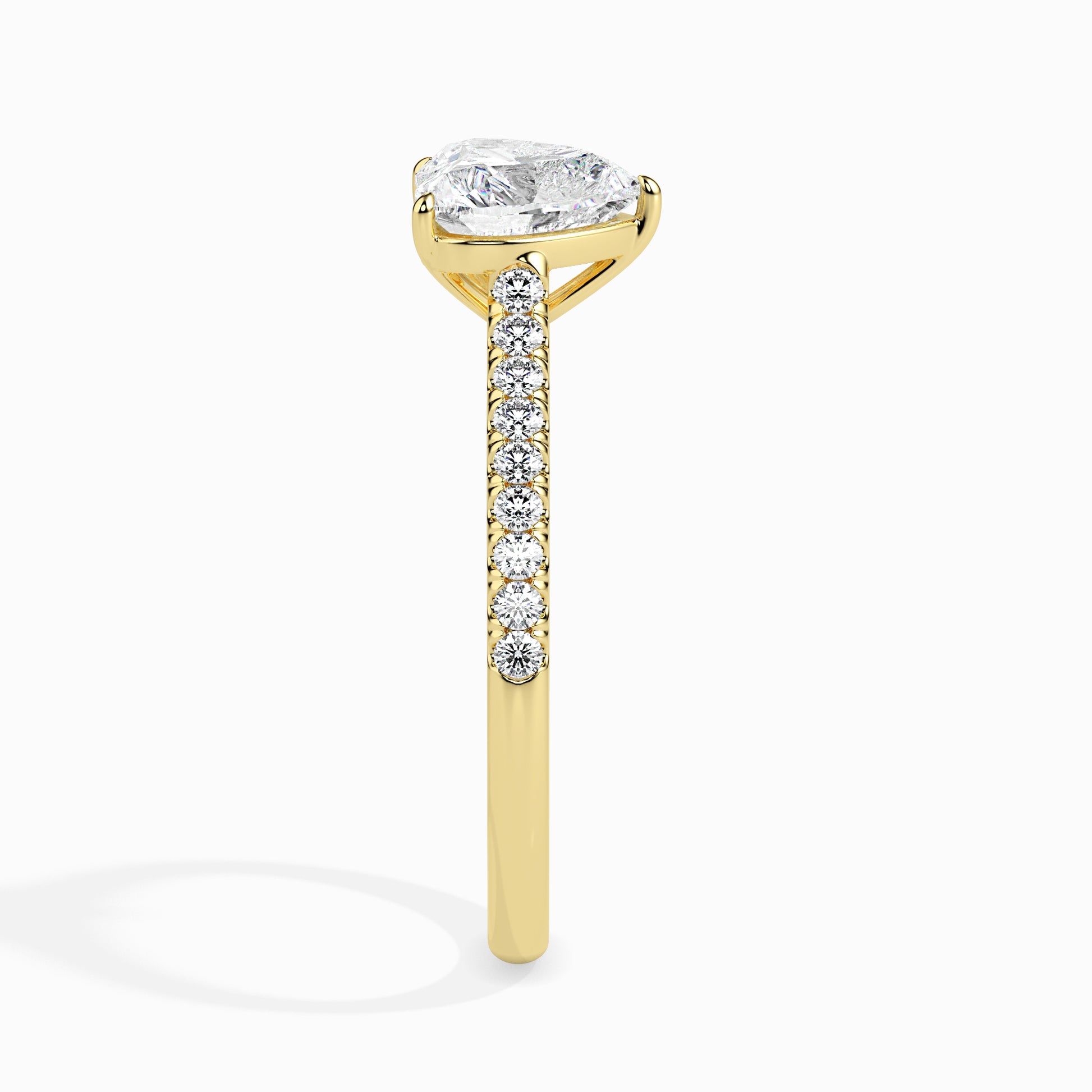 18K Solid Gold Heart-Shaped Diamond Ring Pavé Band Romance Yellow Gold Side View 3 La Joyeria